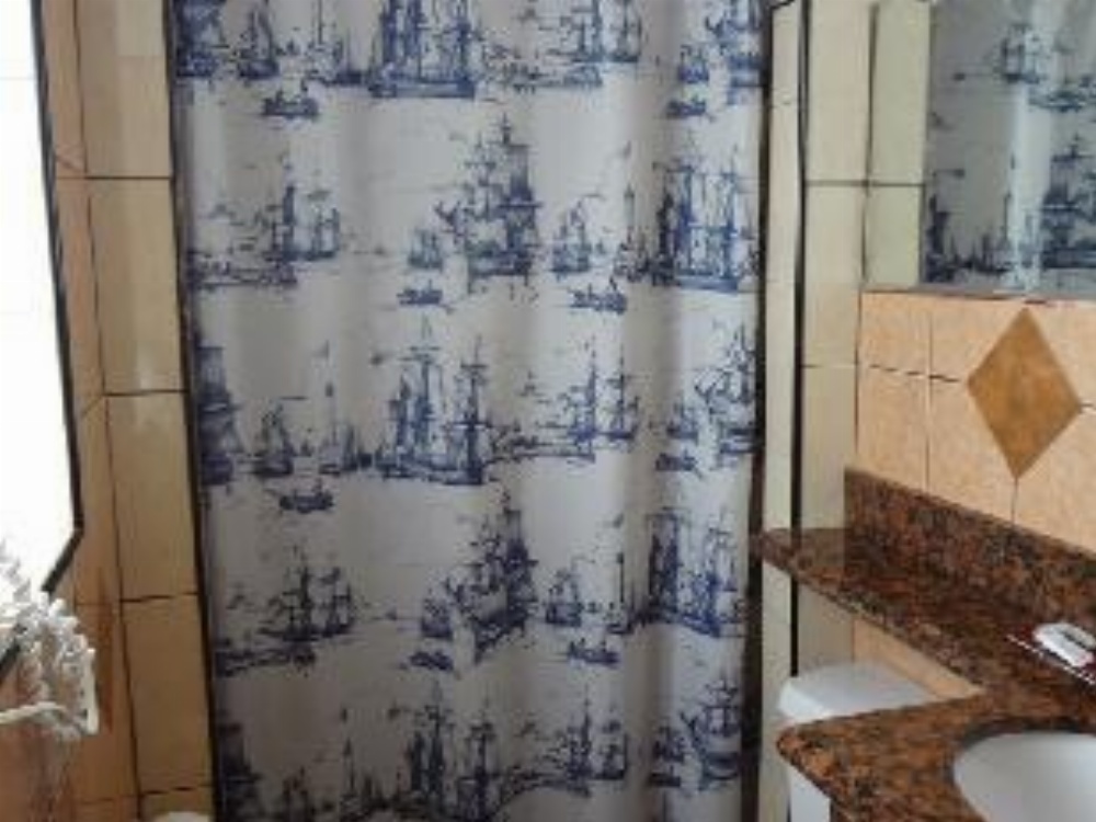 Paradise Inn & Suites Image 16